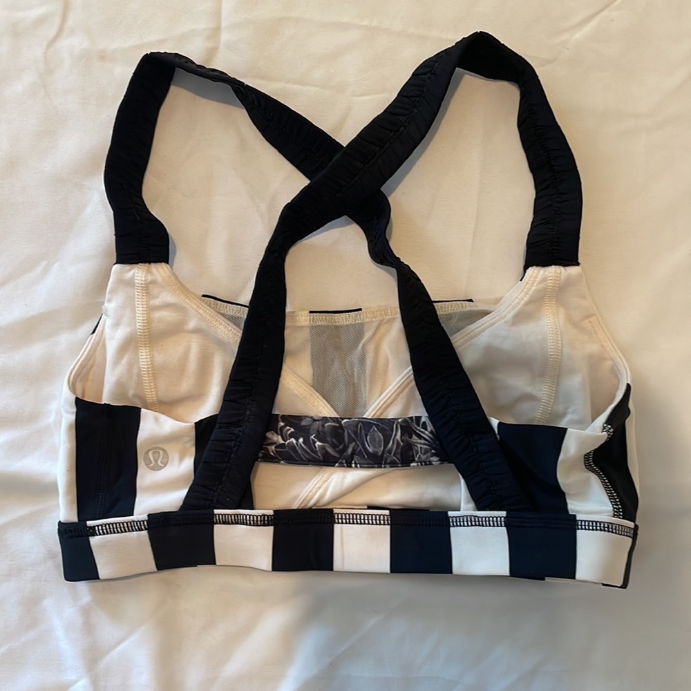 Sports bra - Picture 2 of 2